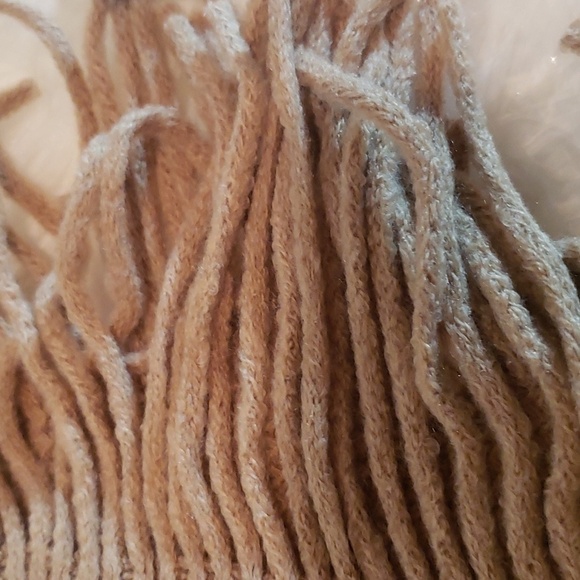 NWT Shiraleah Rowan Poncho Fringe Taupe/Camel Soft Lightweight - Picture 13 of 15